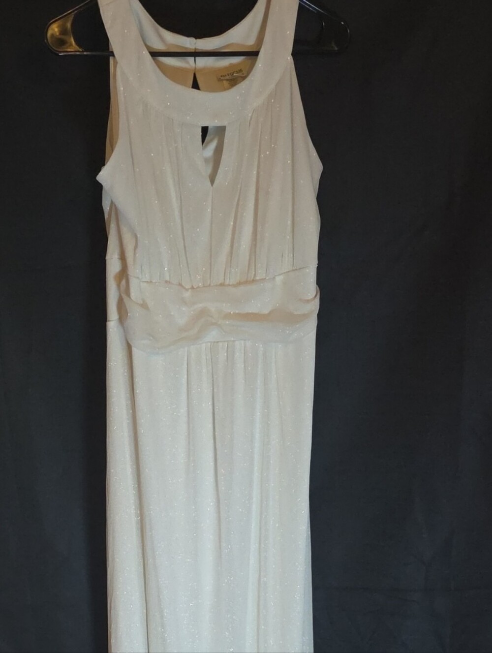 Enfocus Studio White Sleeveless Maxi Dress with Keyhole 16W